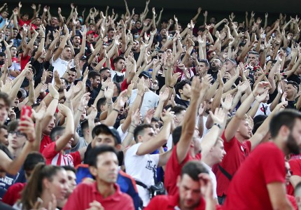 Η μυθική υποδοχή στον Μαρσέλο από 27.000 κόσμο μέσα από 101 φωτογραφίες!