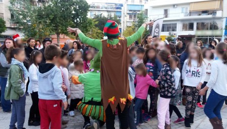Νέα παιδική χαρά στον Δήμο Πειραιά (pic)