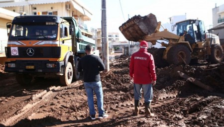 Και πάλι δίπλα στους συνανθρώπους μας στην Μάνδρα (vid)