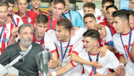 «Παιδιά με μέλλον, ποιότητα που θα δούμε στην πρώτη ομάδα»