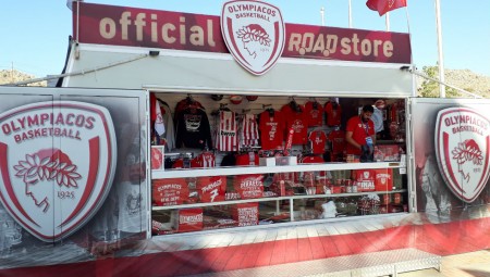 To Official Road Store στα «Δύο Αοράκια» (pics)