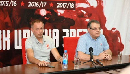 Τσόβιτς: «Μιλήσαμε με τον Τόμιτς, συνεχίζεται η συνεργασία»
