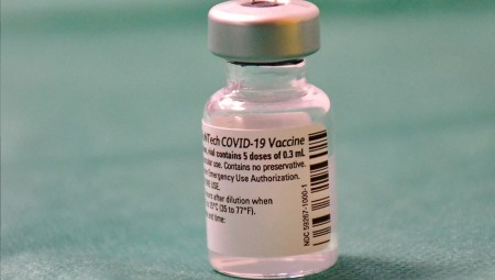 Πιερρακάκης: Εθνικό στοίχημα που θα κερδηθεί ο εμβολιασμός (video)