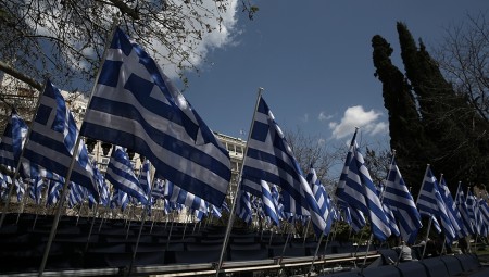Αυξημένα τα μέτρα ασφαλείας στο κέντρο της Αθήνας (video)