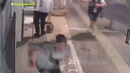 Χαλκιδική: Βίντεο ντοκουμέντο με πυροβολισμούς έξω από μπαρ!