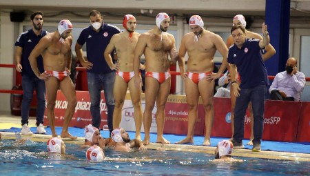 Ολυμπιακός | Πόλο: Άνδρες και Γυναίκες στην πισίνα για ματς! (photos)