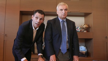 Κατέληξαν σε Πογέτ ή το έμαθαν και αυτό από τα ΜΜΕ;