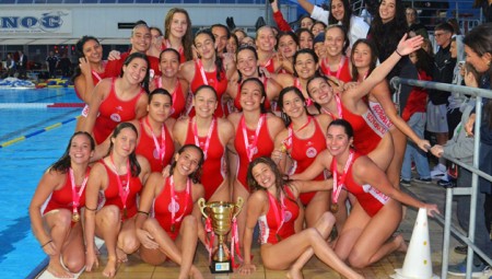 Πρωταθλήτρια Ελλάδας η ομάδα πόλο Νέων Γυναικών του Θρύλου!