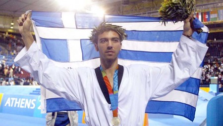 Αλέξανδρος Νικολαΐδης: Πανελλήνια θλίψη για τον θάνατο του αργυρού Ολυμπιονίκη του ταεκβοντό (video)