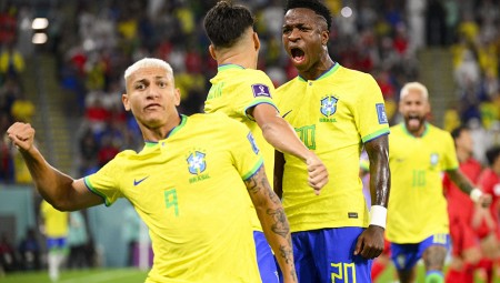 Η Βραζιλία... προκρίθηκε από ημίχρονο με το 4-0! (video)