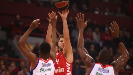Οι καλύτερες στιγμές του MVP Βεζένκοβ τον Φεβρουάριο