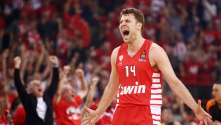 MVP της EuroLeague ο μυθικός Βεζένκοβ! (photo)