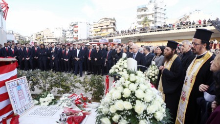 Αδέρφια ζείτε! Εσείς μας οδηγείτε! (photos)