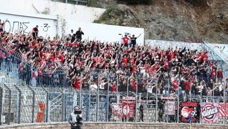 Έδωσε ρέστα ο «ερυθρόλευκος» λαός! (video)