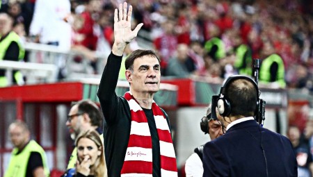 Το βίντεο της χρονίας! Ο Σκακιστής τρελαίνεται με το γκολ του Ελ Κααμπί! (video)