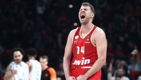Live ενημέρωση: Παρί-Ολυμπιακός (67-73, Δ' Δεκάλεπτο)