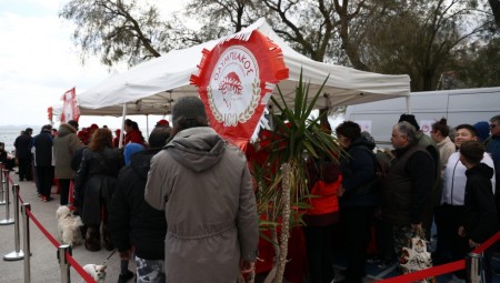 Προσφορά του Ολυμπιακού τα Κούλουμα στον Δήμο Πειραιά (photos)