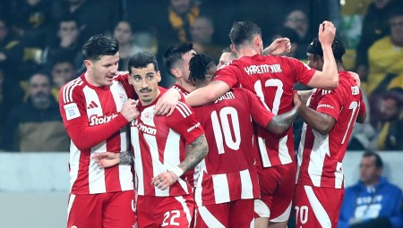 Θρύλε, τελείωσε τους ξανά μέσα στο «εξοχικό»!