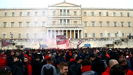 Η Αθήνα στα... κόκκινα! (video)