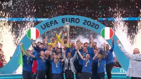 Euro 2020 | Όσα έγιναν στον τελικό και η απονομή στην Ιταλία (videos)