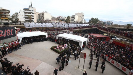 «Δεν φύγατε ποτέ από κοντά μας...» (vid, pics)