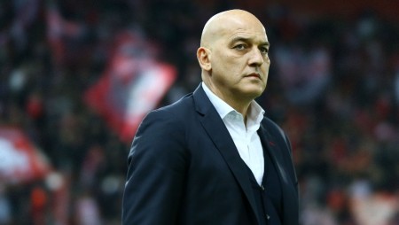 Κοβάσεβιτς: «Φανταστικός επαγγελματίας ο Ελ Κααμπί, δουλεύει πολύ και ενθαρρύνει τους συμπαίκτες του»