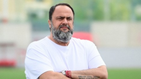 Φαίνεται από μακριά η σκευωρία κατά Μαρινάκη και Ολυμπιακού