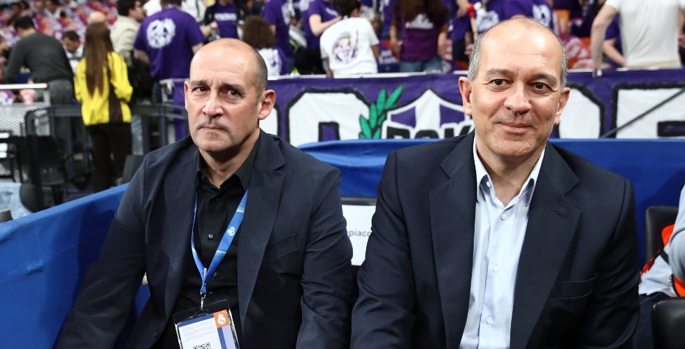Πάντα στο πλευρό του Θρύλου οι Αγγελόπουλοι!