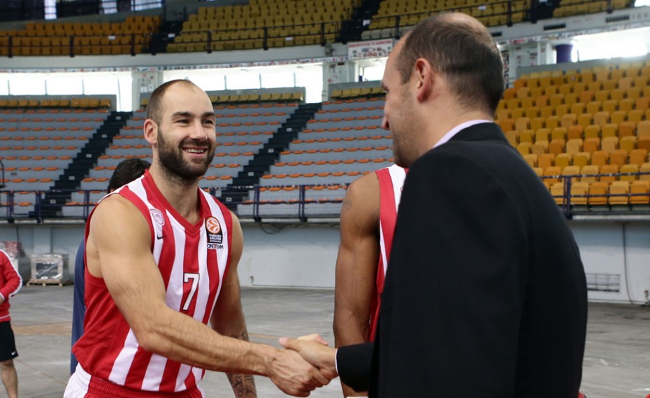 Σε εξέλιξη του ραντεβού Σπανούλη-προέδρων