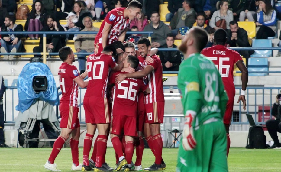 Χάθηκε η μπάλα! 5-0 μέσα στο Αγρίνιο! Χάζεψε ο κόσμος!