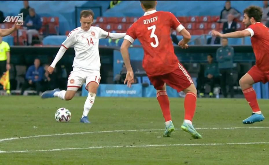 Euro 2020 | Ρωσία-Δανία: Με πλασεδάρα ο Ντάμσγκααρντ