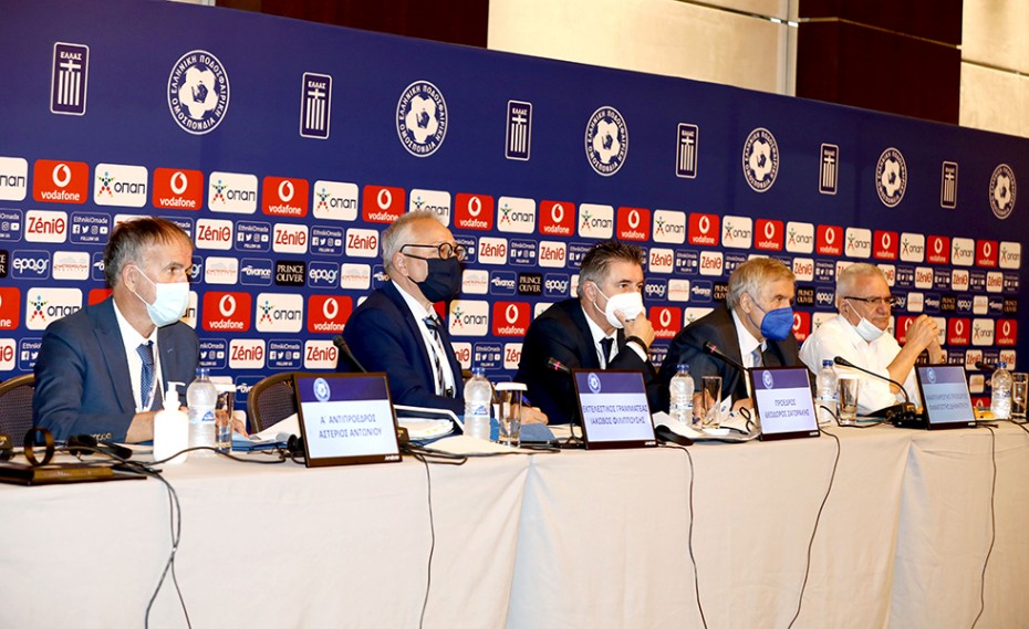 Σχέδιο για εμπόδια σε Ζαγοράκη και UEFA