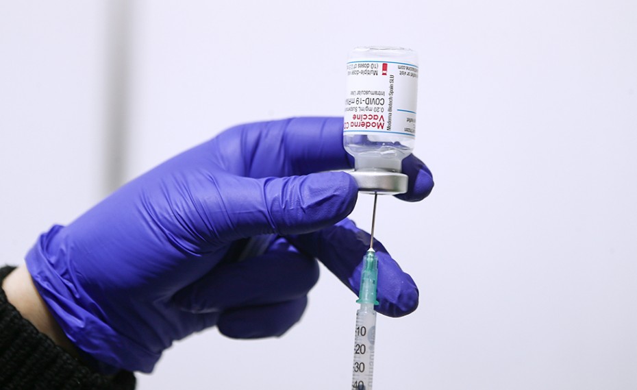 Κορονοϊός: Γιατί μολύνονται ακόμα και πλήρως εμβολιασμένοι;