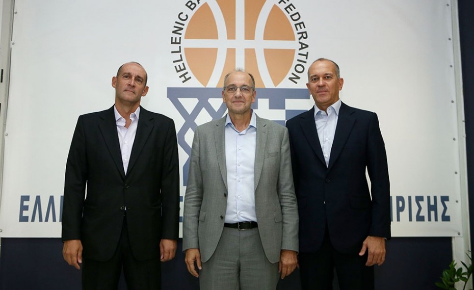 Οι Αγγελόπουλοι στην ΕΟΚ: «Για το ελληνικό μπάσκετ, όχι μόνο για τον Ολυμπιακό»
