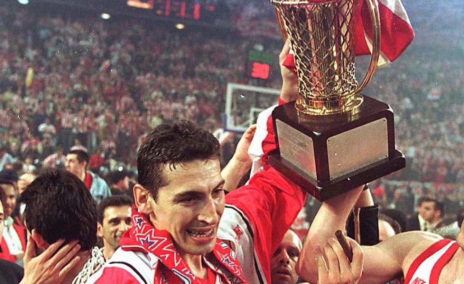 Φασούλας: «Η ομάδα του 1997 πήγαινε στα μπουζούκια μετά από ήττες» (video)