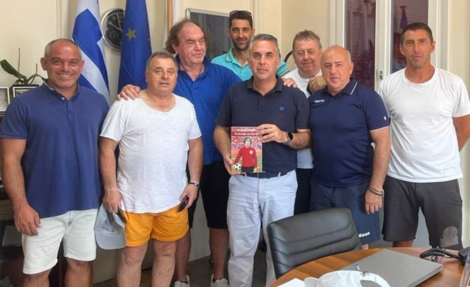 Στην Ιθάκη, Κελεσίδης και Μπονόβας (photos)