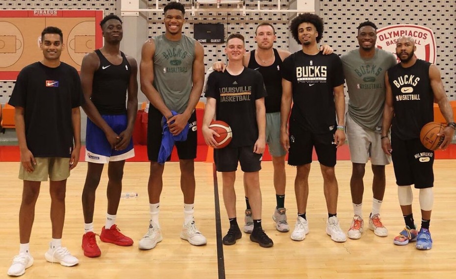 Στις εγκαταστάσεις του Θρύλου Giannis και Bucks (photos)