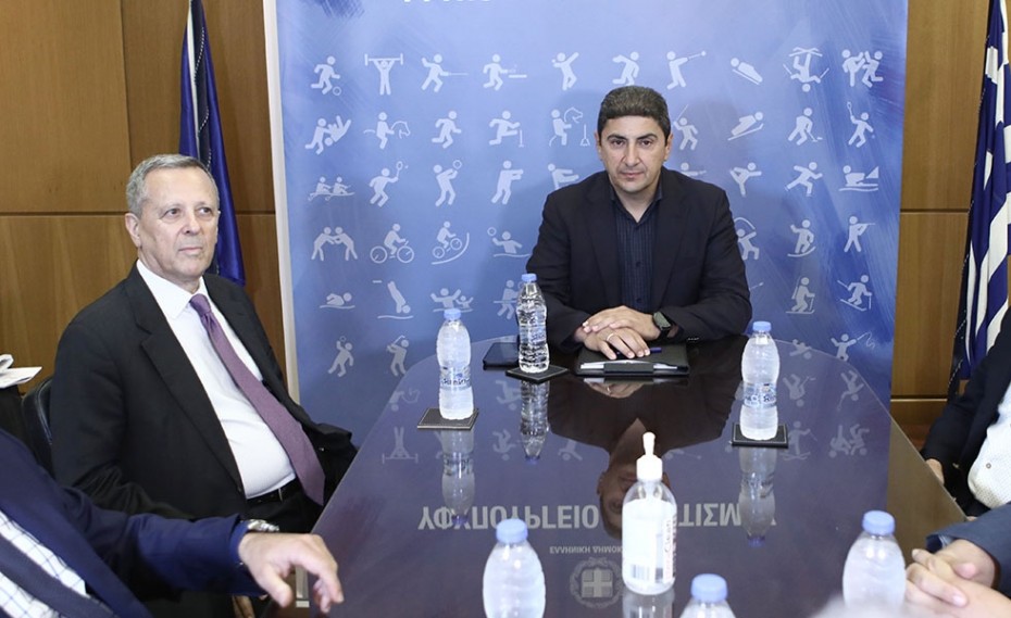 Ο Αυγενάκης πετάει έξω από τη διαιτησία τις ΕΠΣ