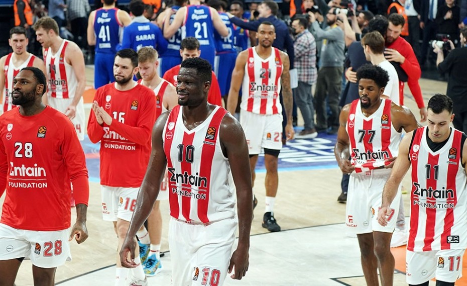 Εμείς θα κάνουμε κριτική στο 7-4, οι άλλοι στο 4-6 ας χαϊδεύουν αυτιά
