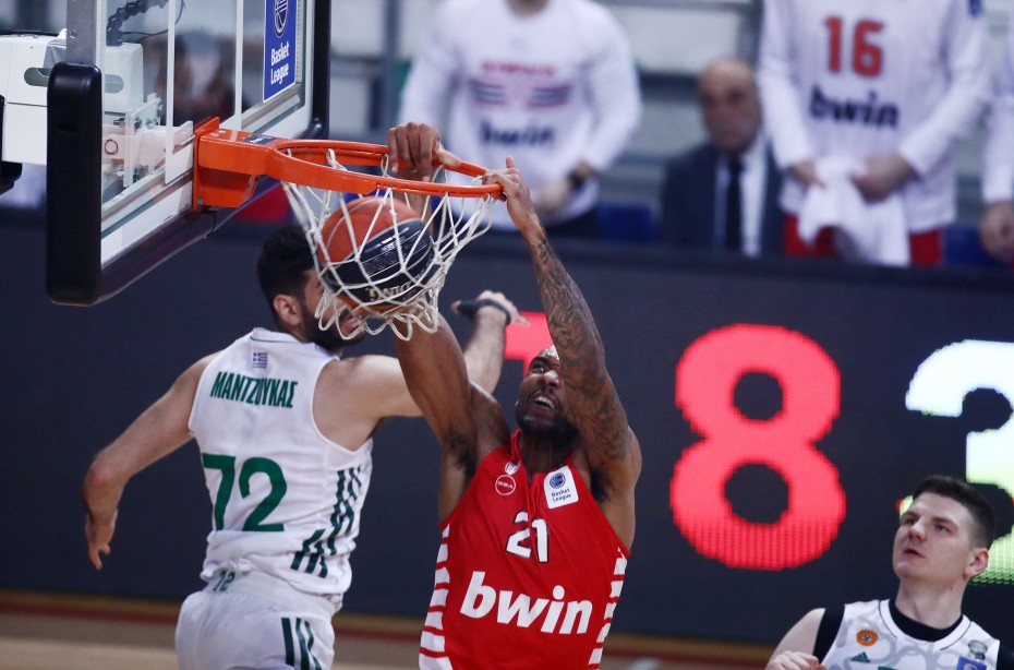 Στην κορυφή του Top 10 της Basket League ο Μπολομπόι (video)