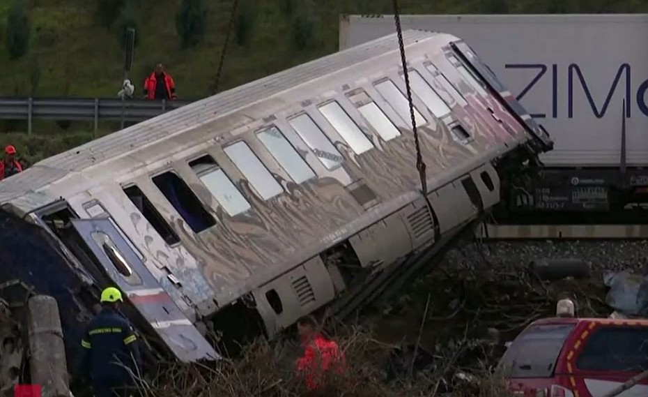 Τέμπη: Το δυστύχημα της σύγκρουσης τρένων μέσα από τα διεθνή μέσα ενημέρωσης (video)