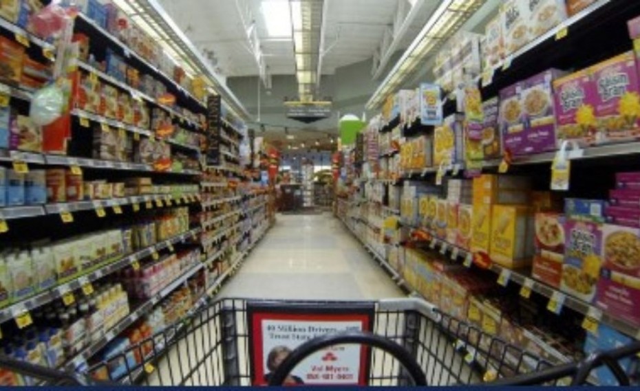 «Καίνε» οι ανατιμήσεις στις τιμές των τροφίμων (video)