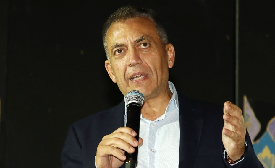 Περιμένει Super League και ΕΠΟ