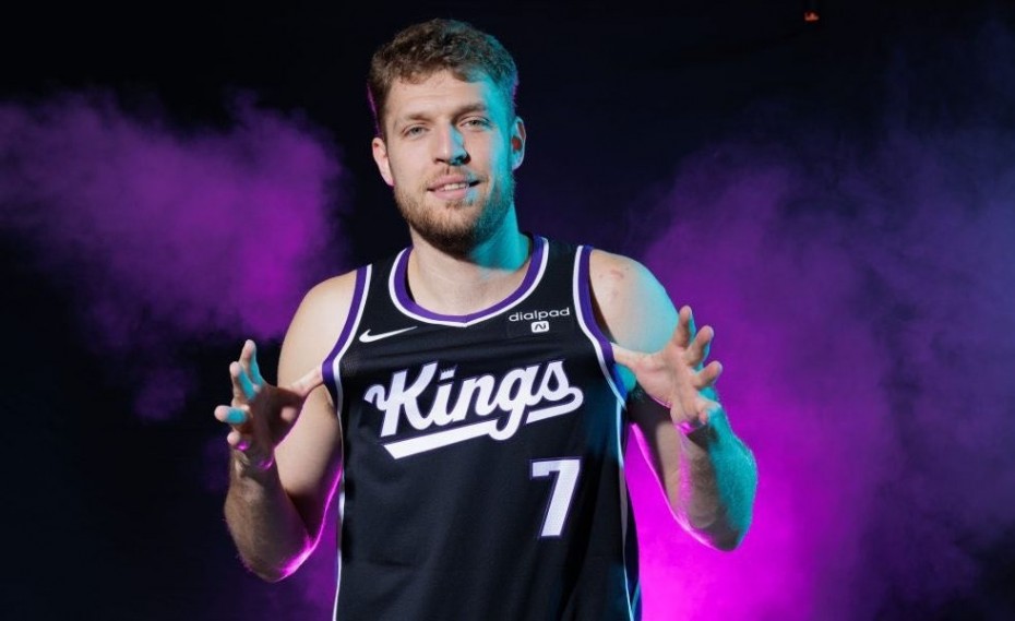 Το σούπερ ανεπίσημο ντεμπούτο του Σάσα στο NBA! (video)