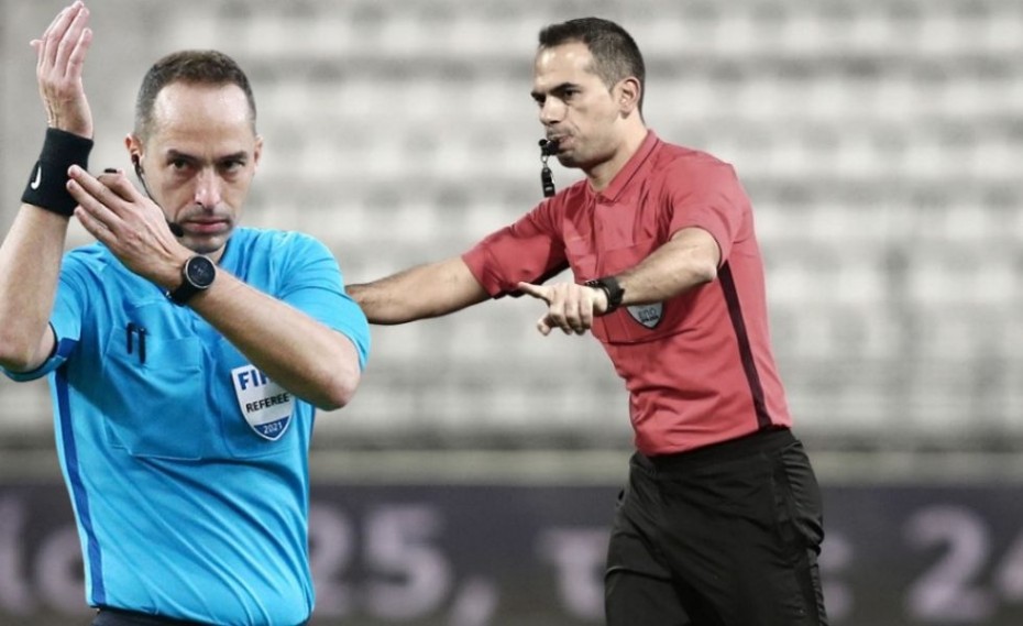 Δίδυμο διαιτητών για... κλάματα στο ματς με το Βόλο!