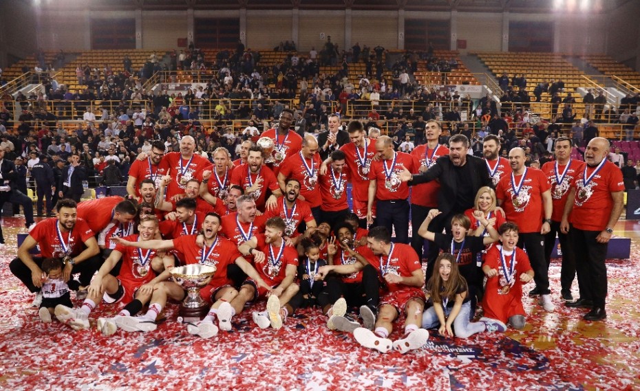 Η... ταινία του three-peat! (video)