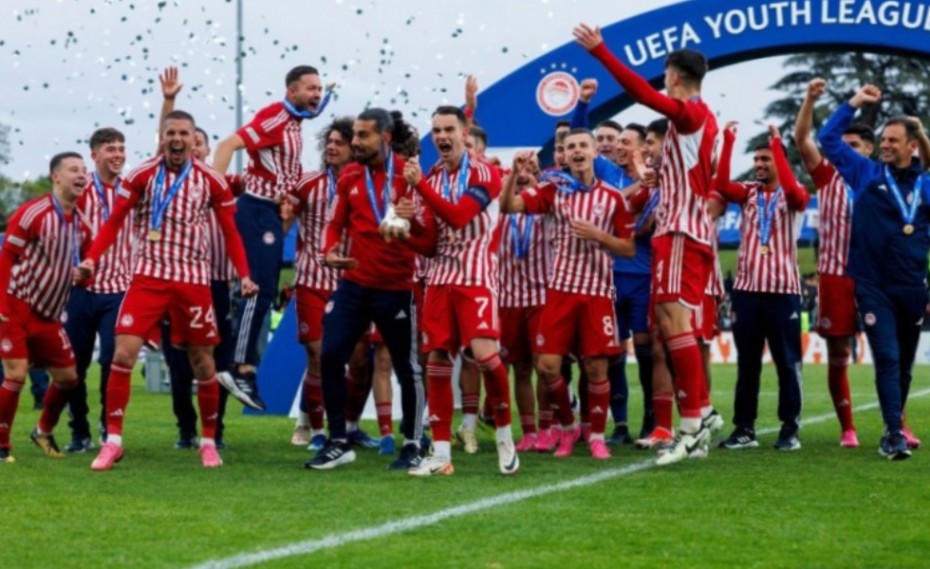 Στο «Maracana» για νέα κούπα οι μάγκες πιτσιρικάδες του Ολυμπιακού! (photo)