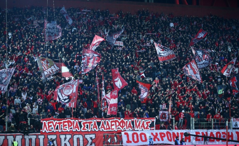 Φοβερή ατμόσφαιρα, ξανά οι ΓΑΥΡΟΙ! (video)
