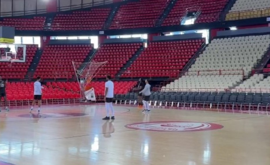 Προπονήθηκε στο ΣΕΦ η Μπασκόνια (video)