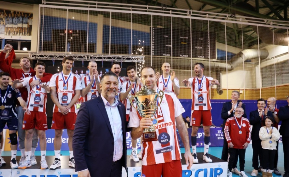 Η απονομή του Super Cup στους μάγκες του Θρύλου! (video)